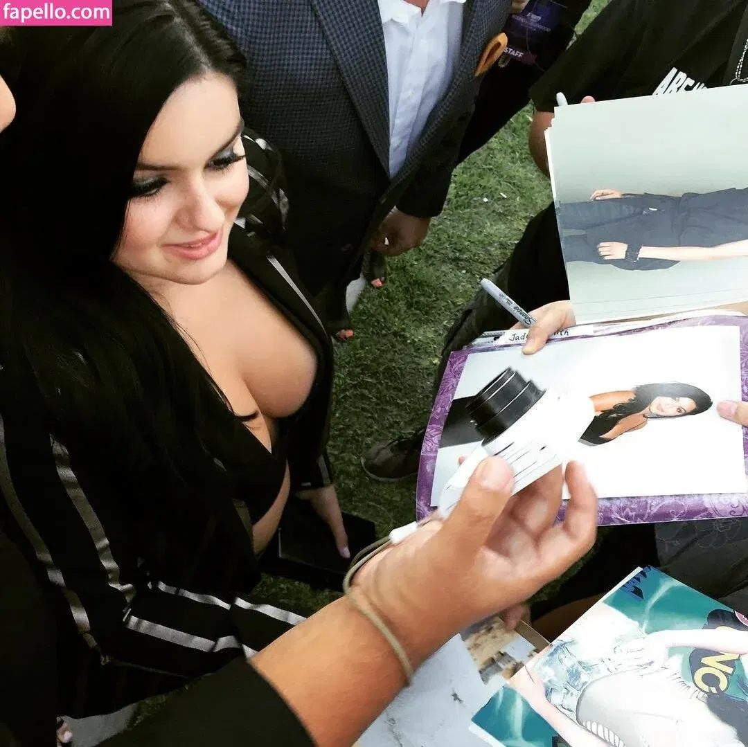 Ariel Winter Onlyfans Photo Gallery 