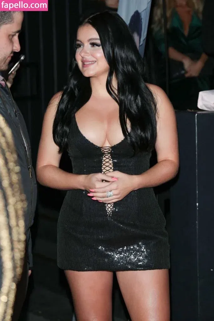 Ariel Winter Onlyfans Photo Gallery 