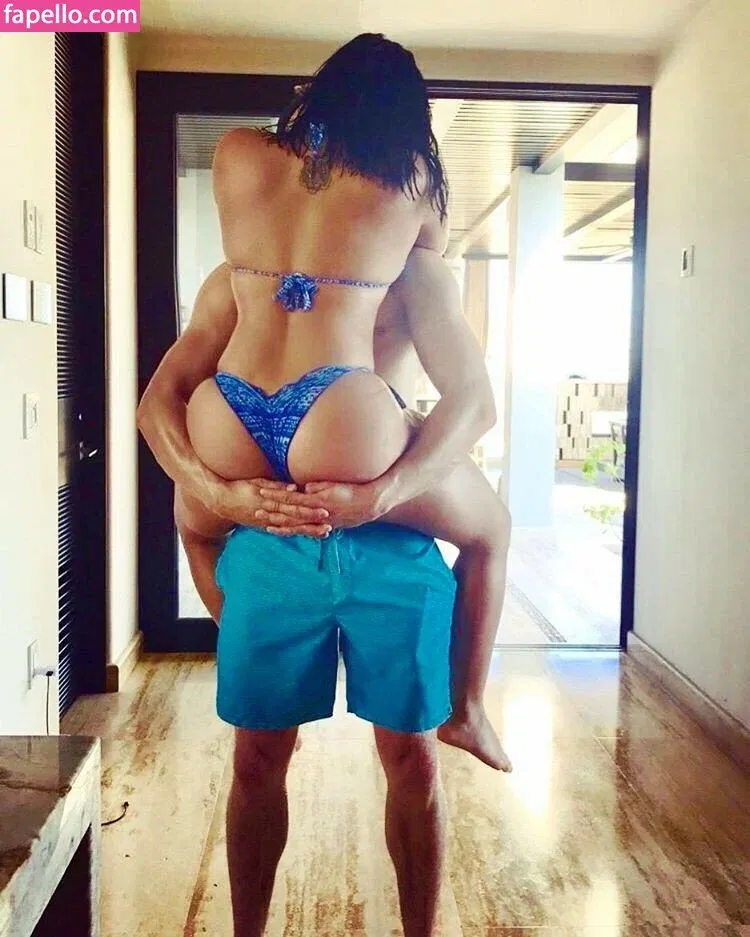 Ariel Winter Onlyfans Photo Gallery 