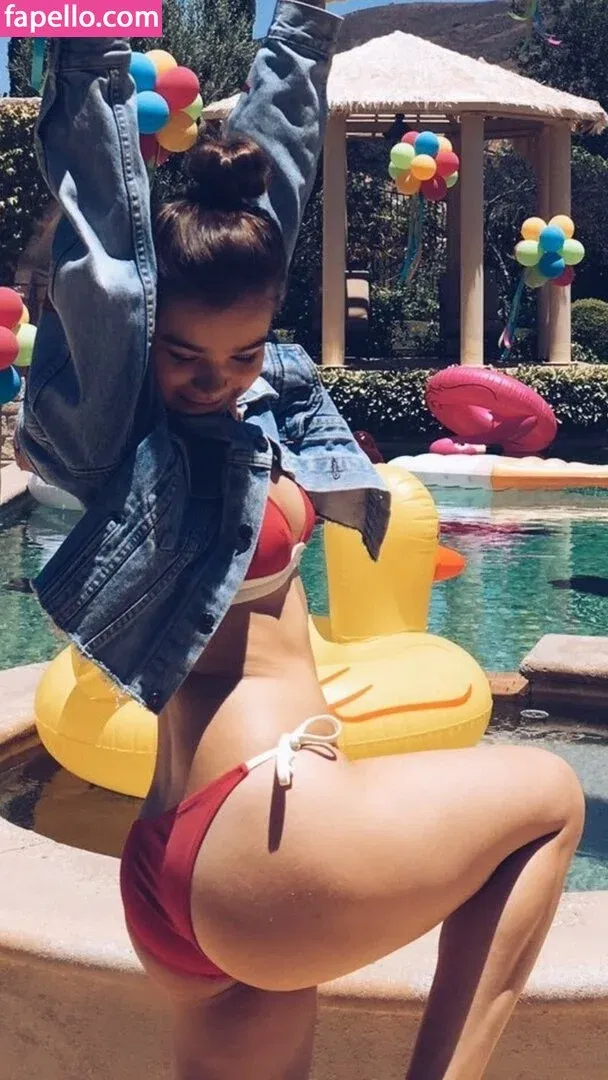 Ariel Winter Onlyfans Photo Gallery 