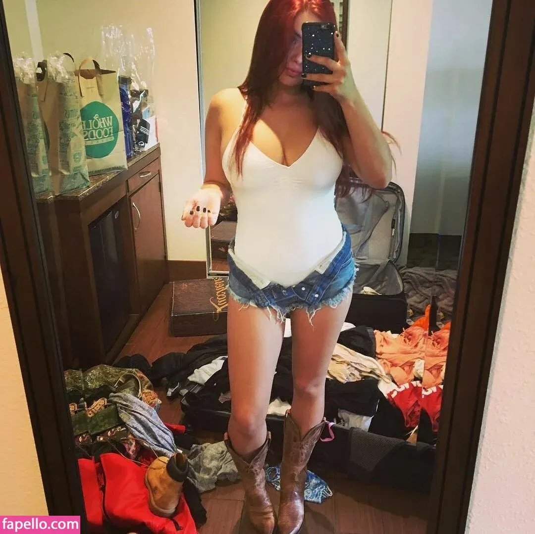 Ariel Winter Onlyfans Photo Gallery 