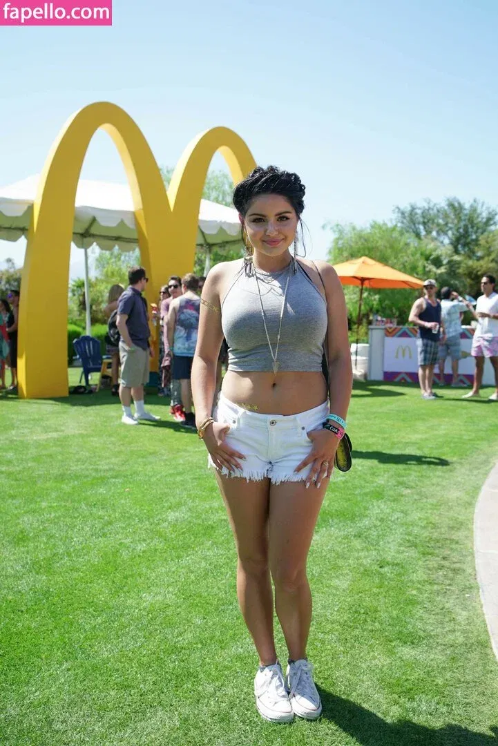 Ariel Winter Onlyfans Photo Gallery 