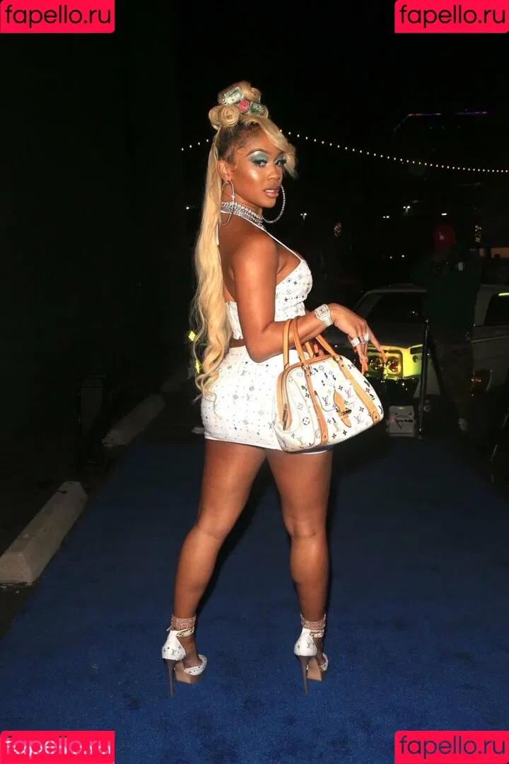 Saweetie Onlyfans Photo Gallery 