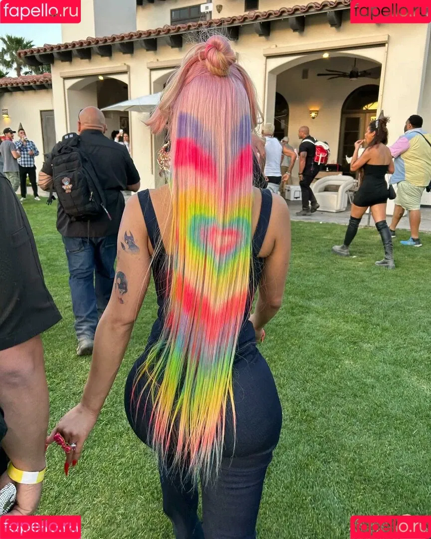 Saweetie Onlyfans Photo Gallery 