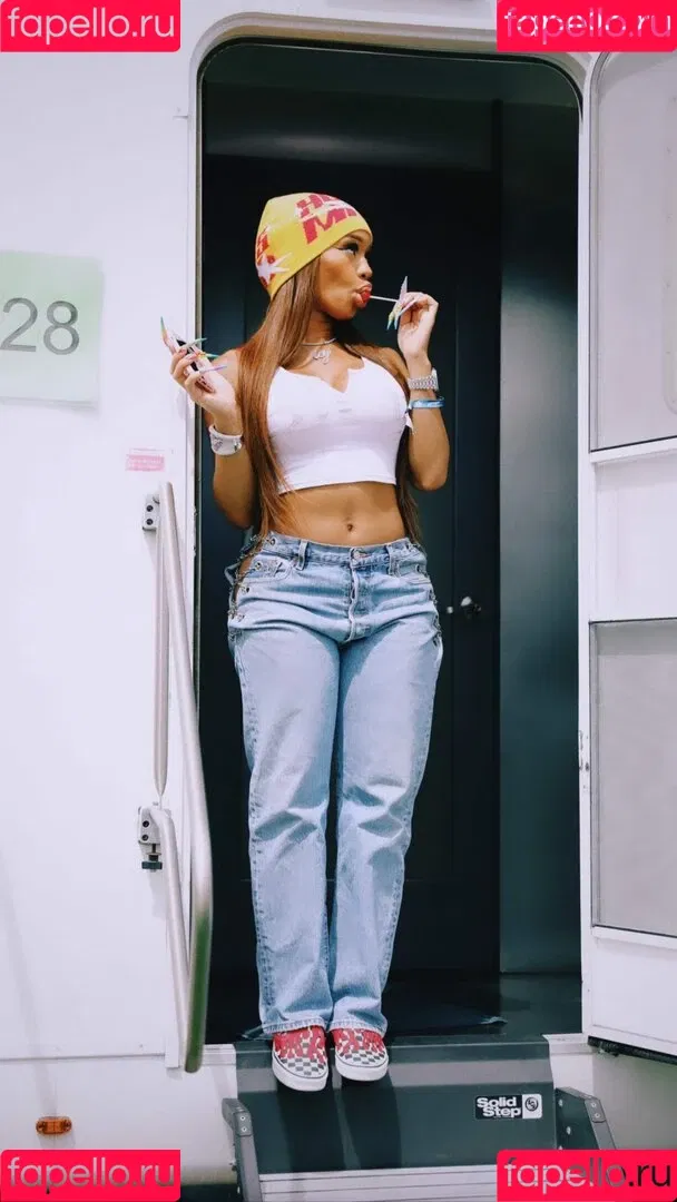Saweetie Onlyfans Photo Gallery 