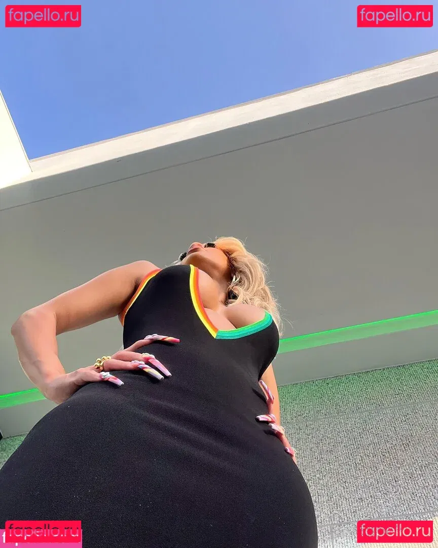 Saweetie Onlyfans Photo Gallery 