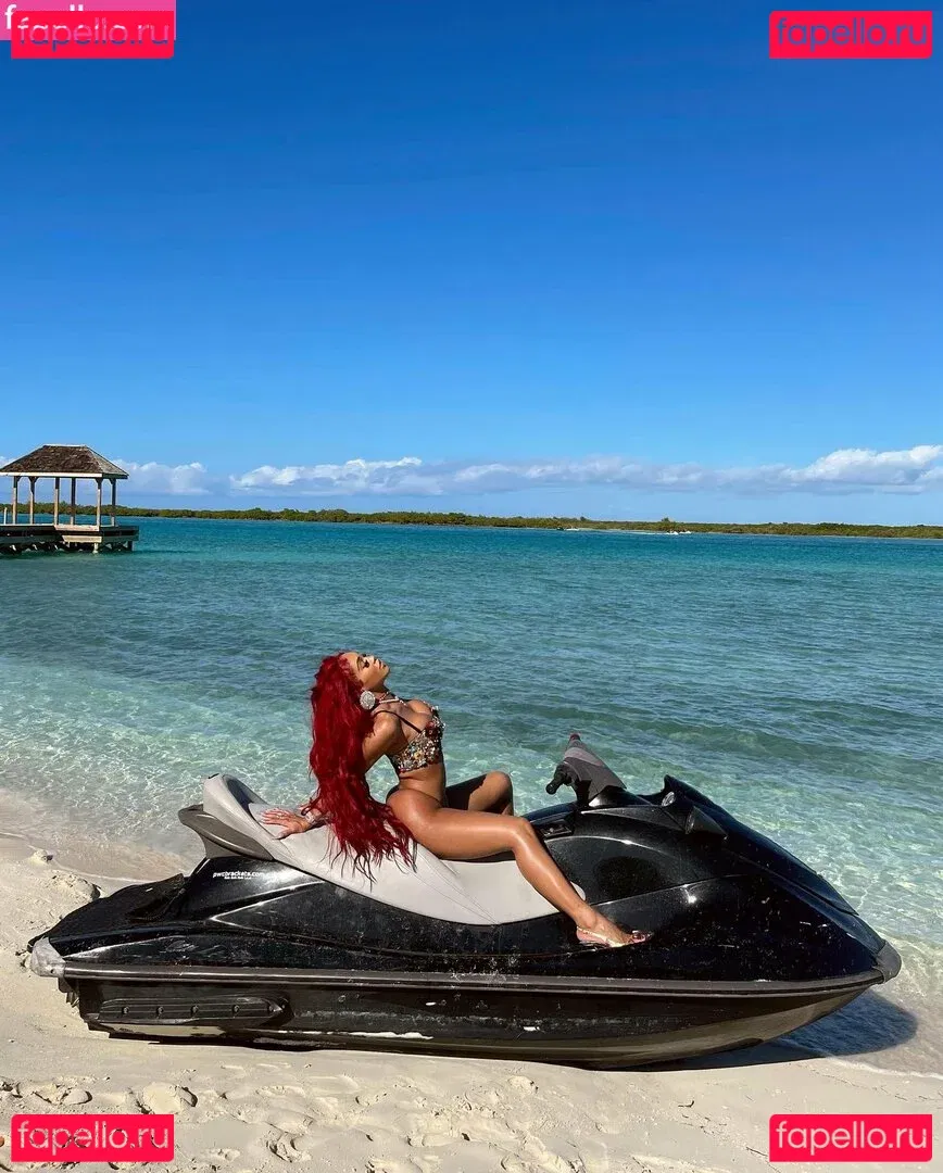 Saweetie Onlyfans Photo Gallery 