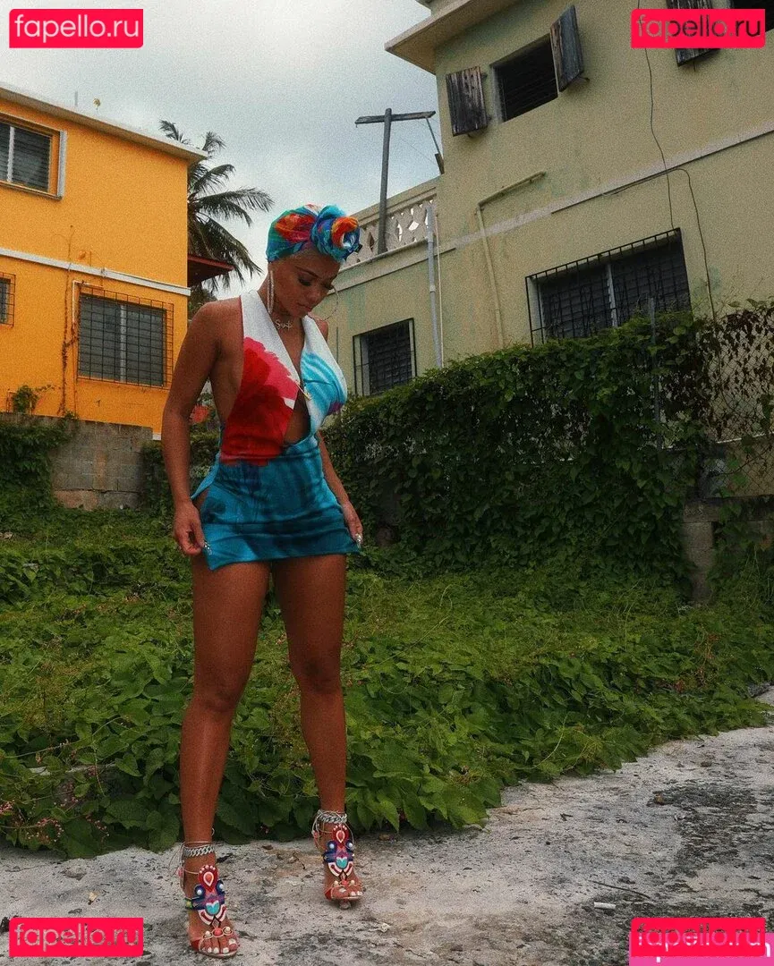 Saweetie Onlyfans Photo Gallery 