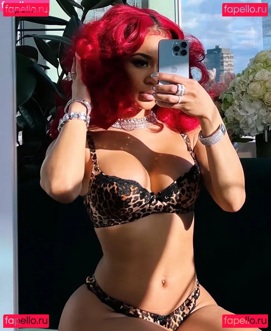 Saweetie Onlyfans Photo Gallery 
