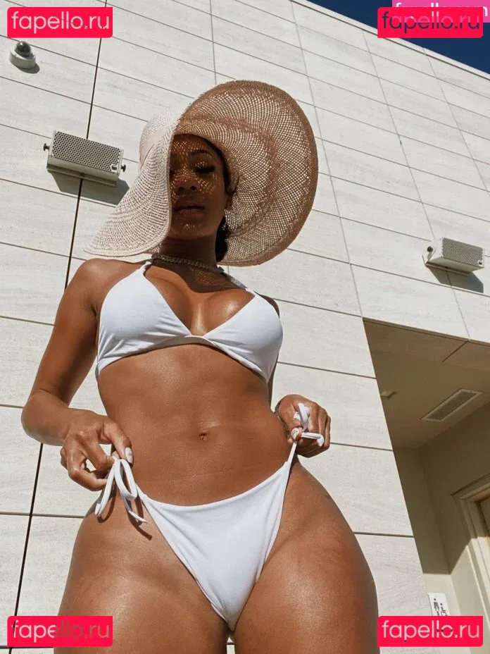 Saweetie Onlyfans Photo Gallery 