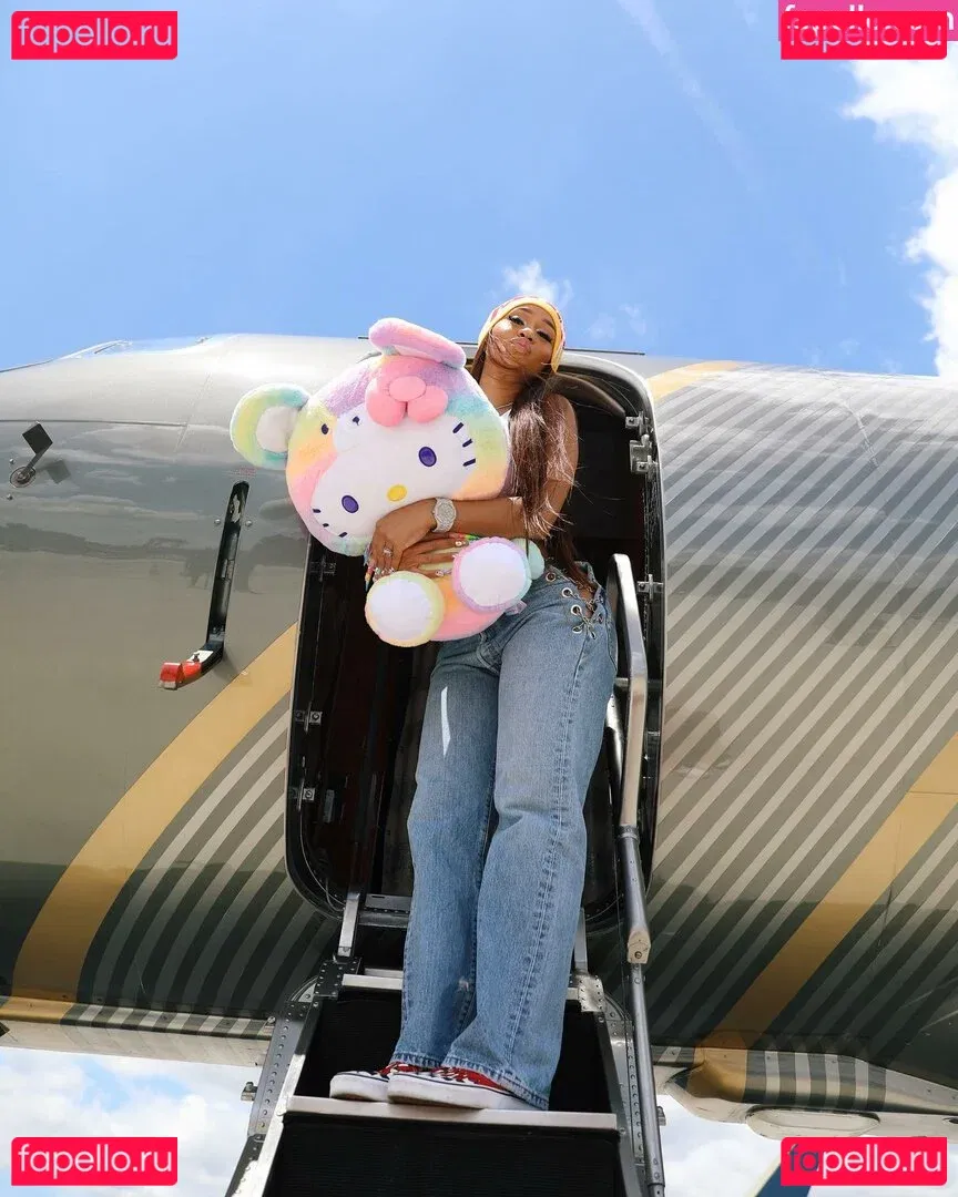 Saweetie Onlyfans Photo Gallery 