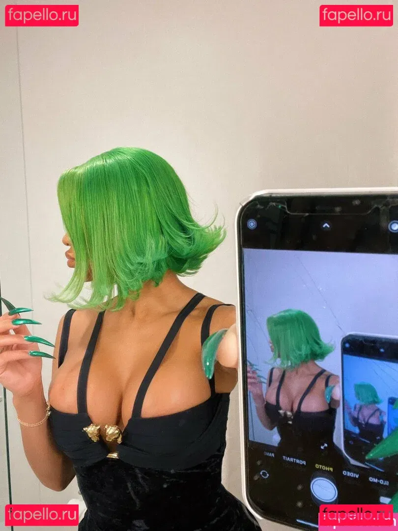 Saweetie Onlyfans Photo Gallery 