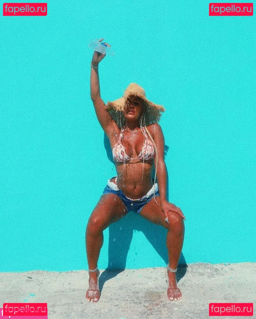 Saweetie Onlyfans Photo Gallery 