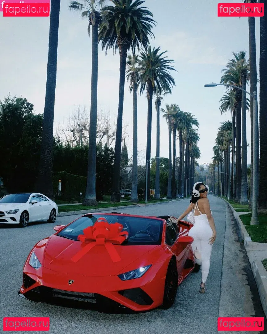 Saweetie Onlyfans Photo Gallery 