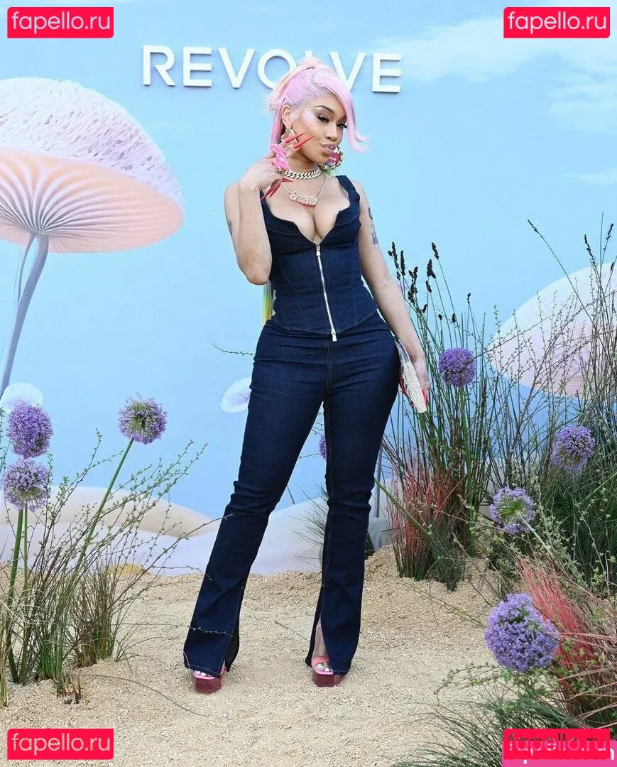 Saweetie Onlyfans Photo Gallery 