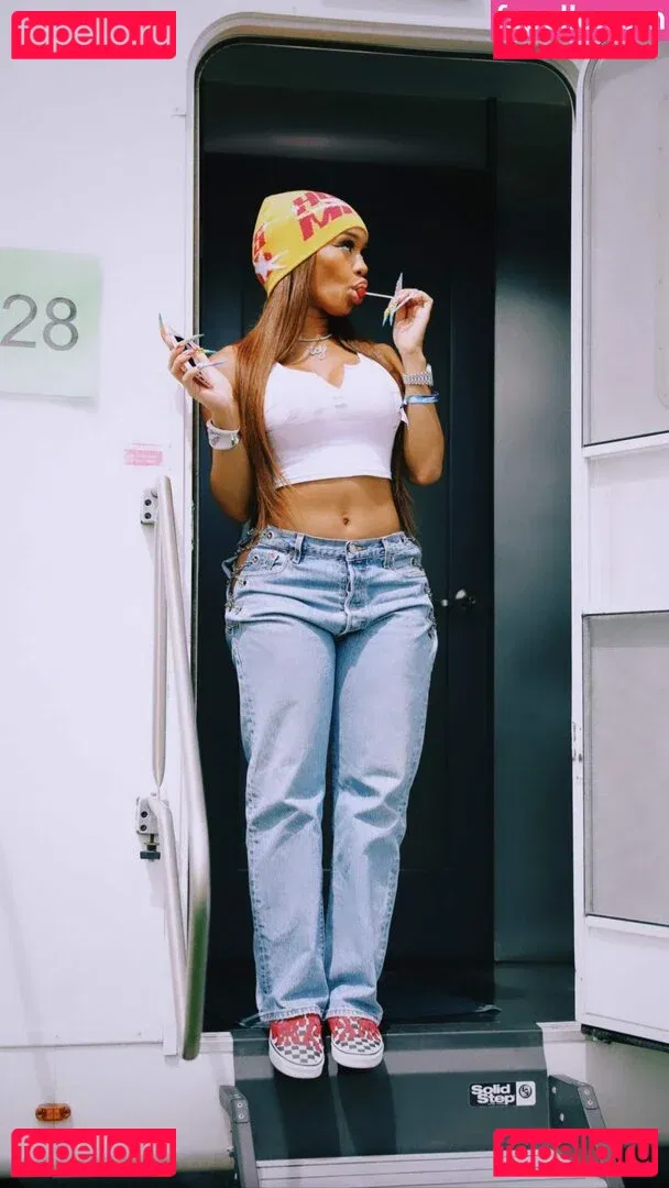 Saweetie Onlyfans Photo Gallery 