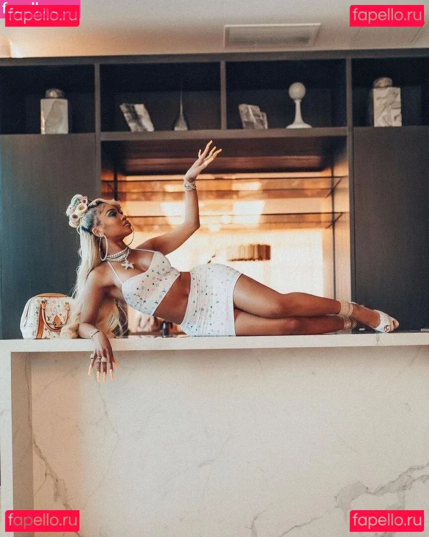 Saweetie Onlyfans Photo Gallery 