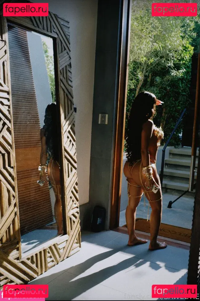 Saweetie Onlyfans Photo Gallery 