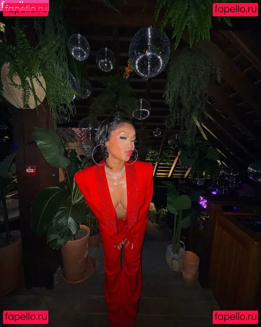 Saweetie Onlyfans Photo Gallery 