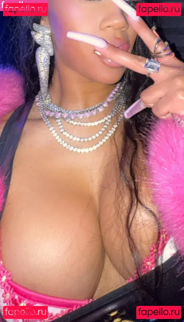 Saweetie Onlyfans Photo Gallery 