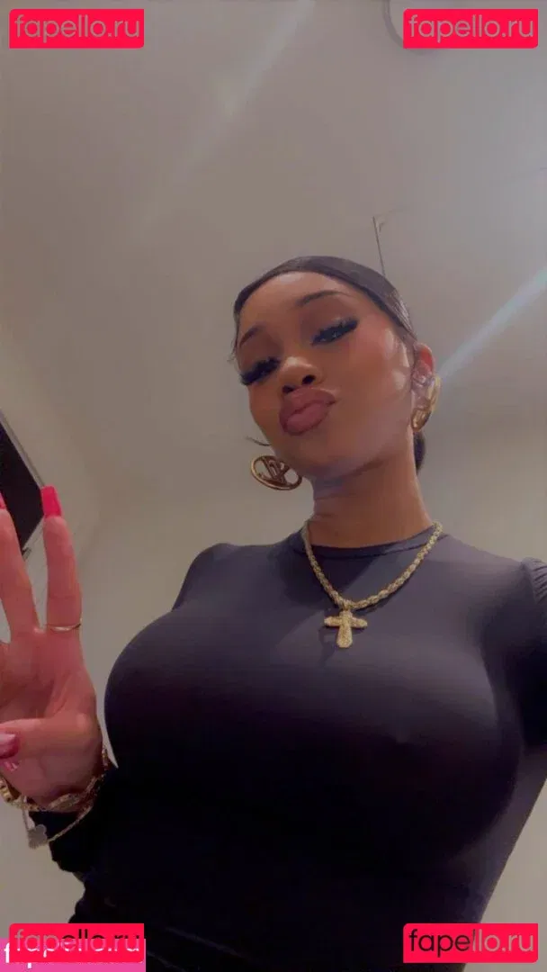 Saweetie Onlyfans Photo Gallery 