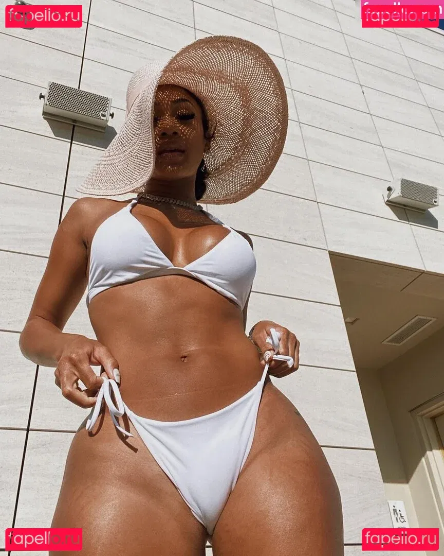 Saweetie Onlyfans Photo Gallery 