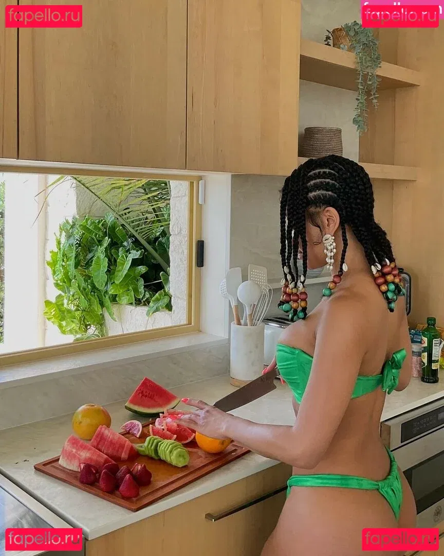 Saweetie Onlyfans Photo Gallery 