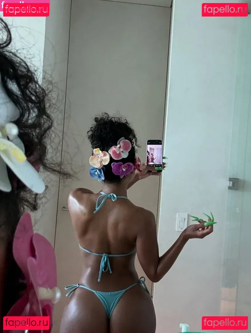 Saweetie Onlyfans Photo Gallery 