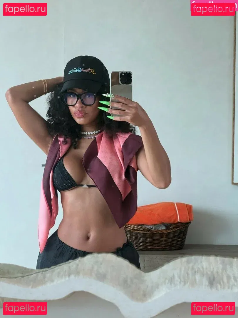 Saweetie Onlyfans Photo Gallery 