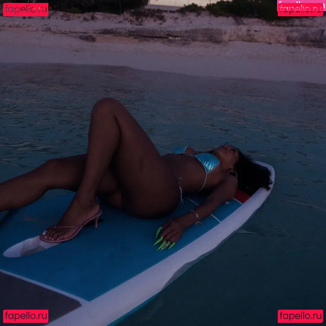 Saweetie Onlyfans Photo Gallery 