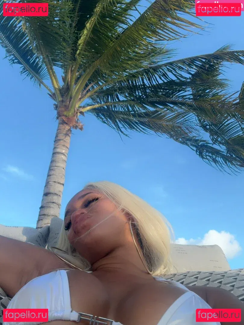 Saweetie Onlyfans Photo Gallery 