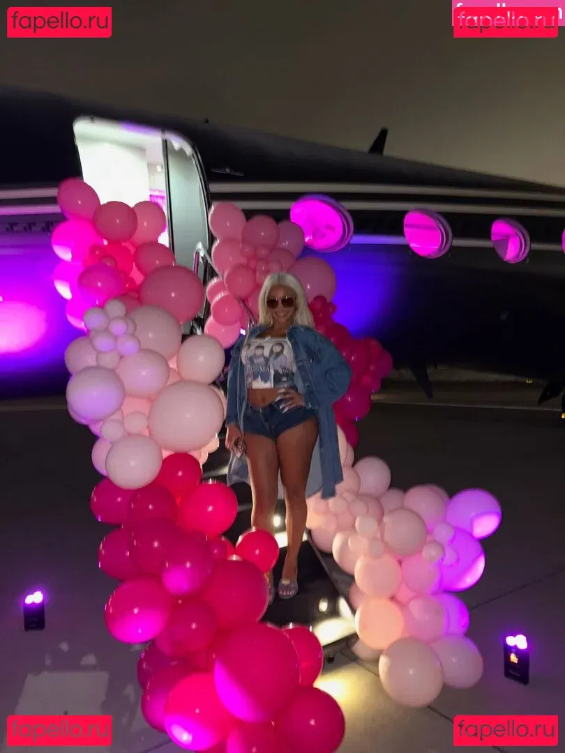 Saweetie Onlyfans Photo Gallery 