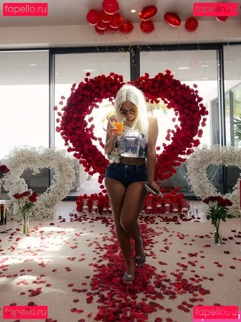 Saweetie Onlyfans Photo Gallery 