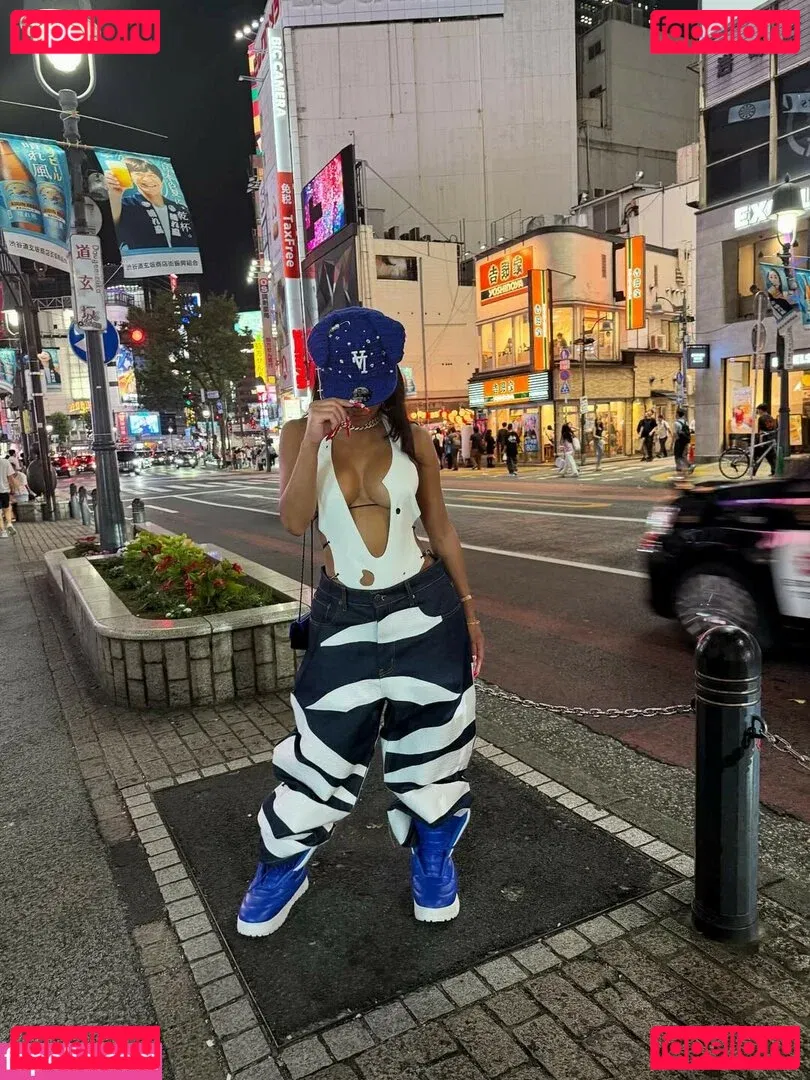 Saweetie Onlyfans Photo Gallery 