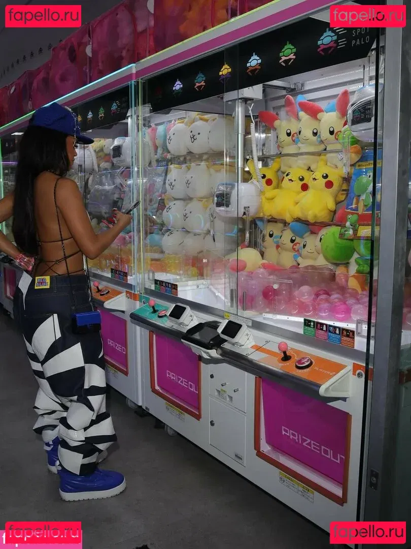 Saweetie Onlyfans Photo Gallery 