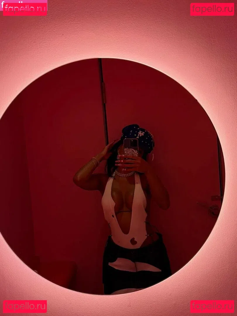 Saweetie Onlyfans Photo Gallery 