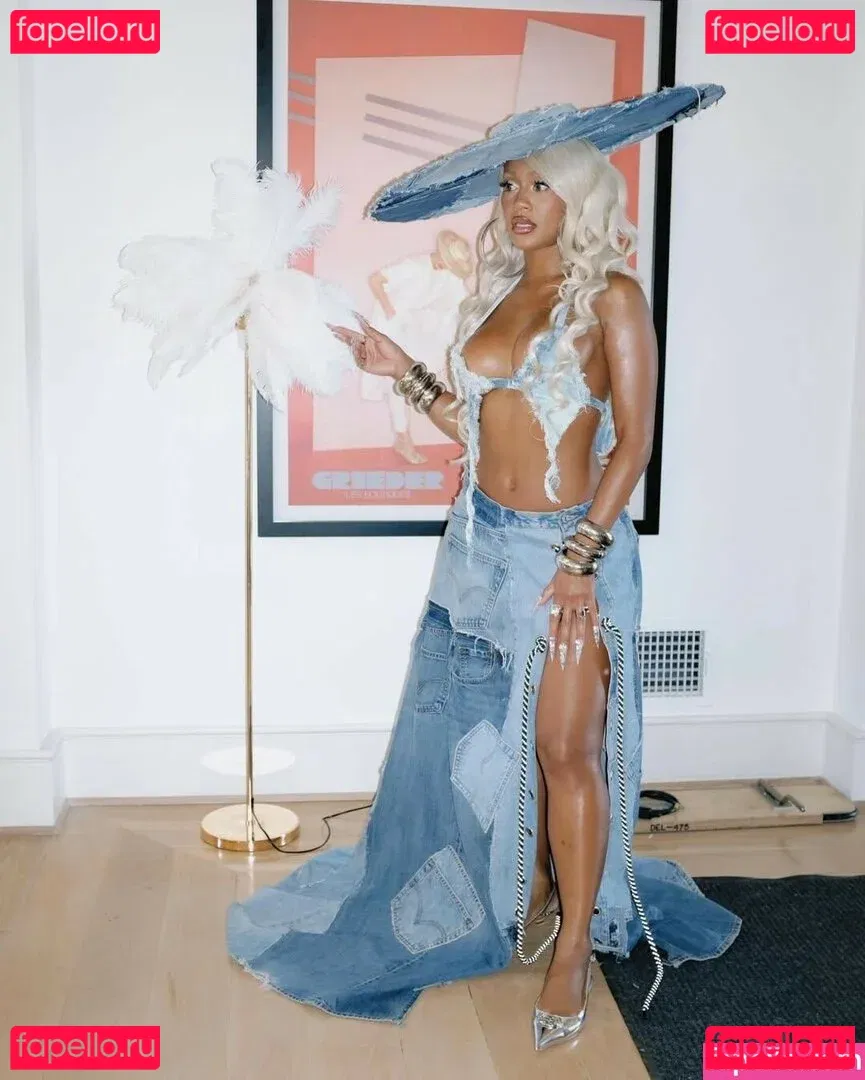 Saweetie Onlyfans Photo Gallery 