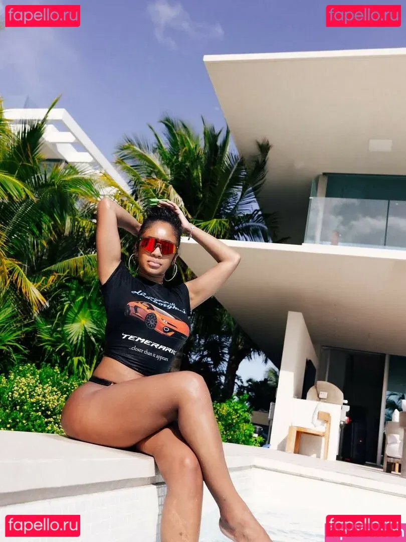 Saweetie Onlyfans Photo Gallery 