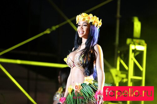 Saweetie Onlyfans Photo Gallery 