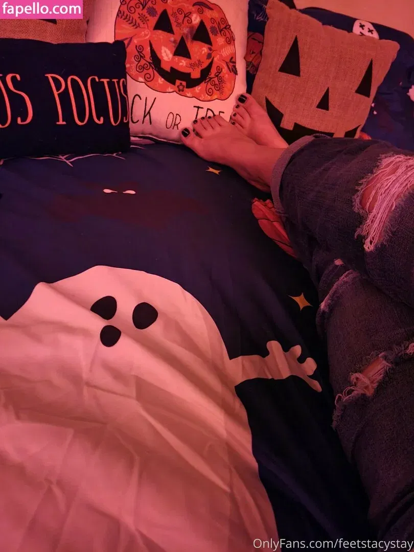 feetstacystay Onlyfans Photo Gallery 