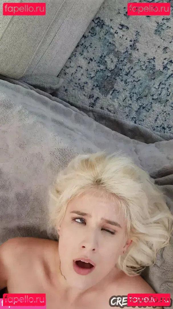 Jessie Saint Onlyfans Photo Gallery 