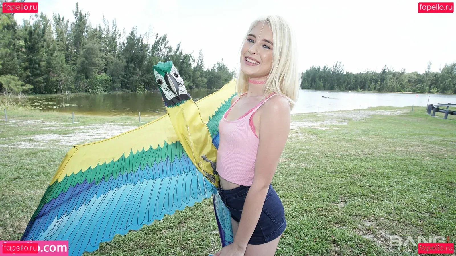 Jessie Saint Onlyfans Photo Gallery 