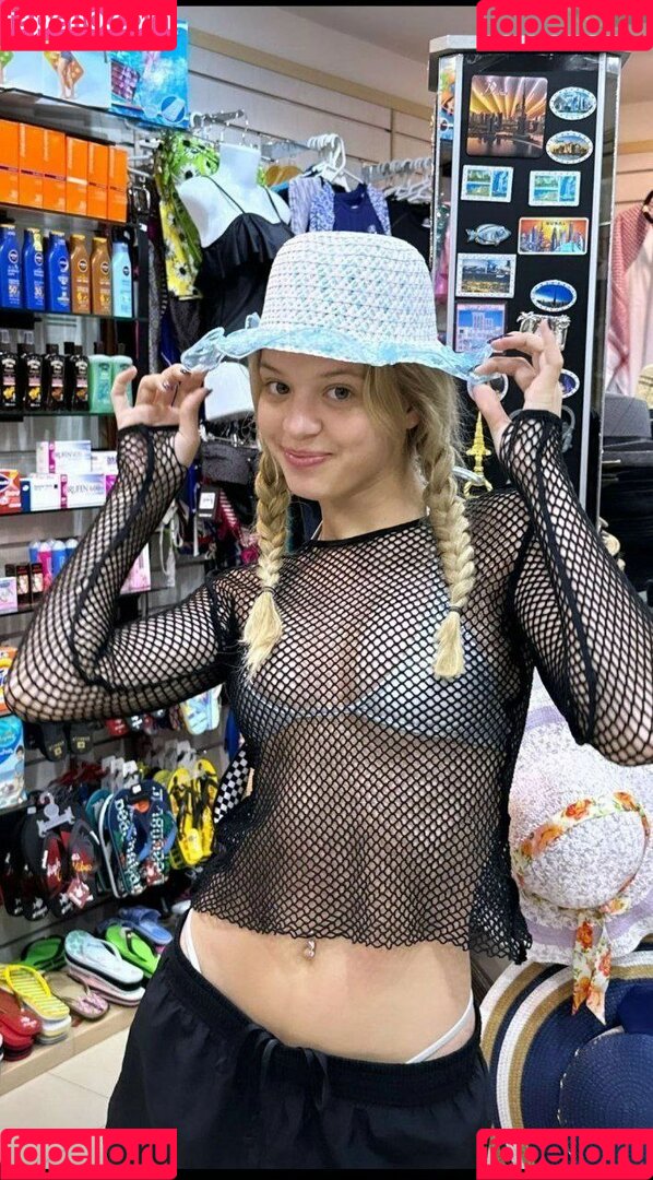 Julia Gavrilina Onlyfans Photo Gallery 