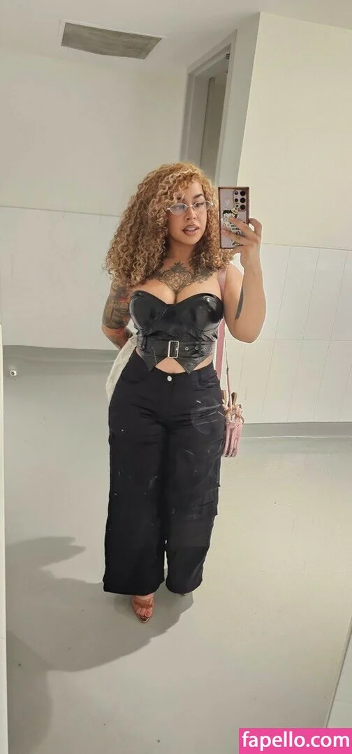 Ashprincessmidna Onlyfans Photo Gallery 