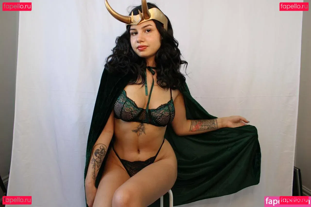 Rosewiththorns Onlyfans Photo Gallery 