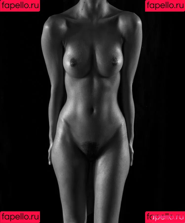 Rebecca Bagnol Onlyfans Photo Gallery 