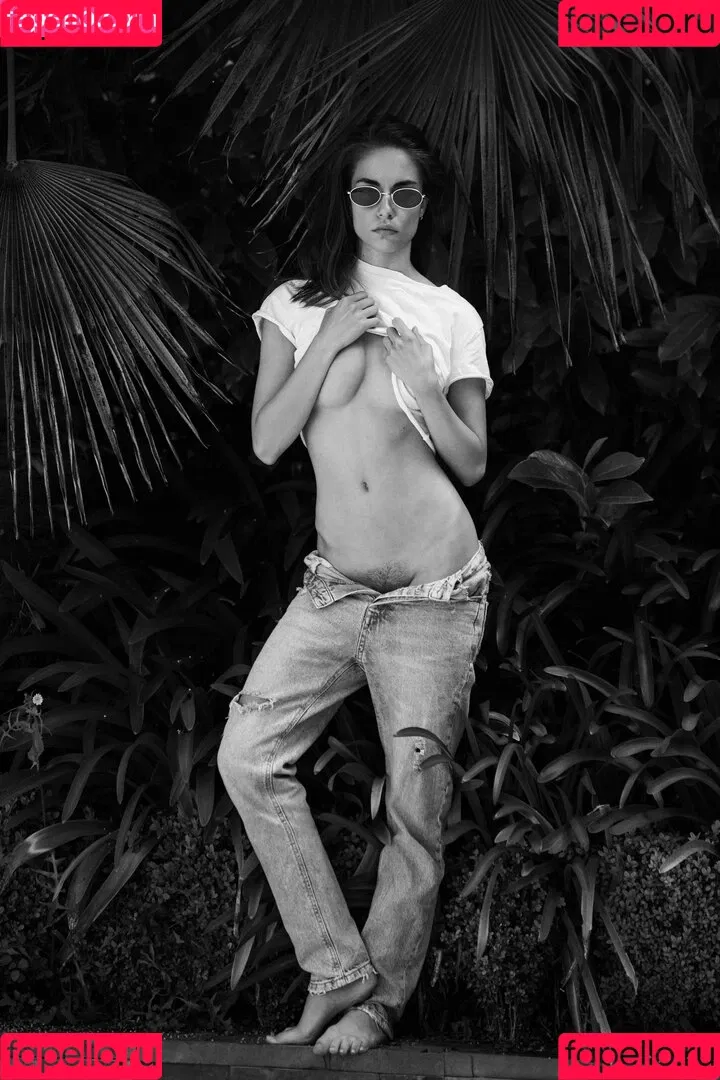Rebecca Bagnol Onlyfans Photo Gallery 