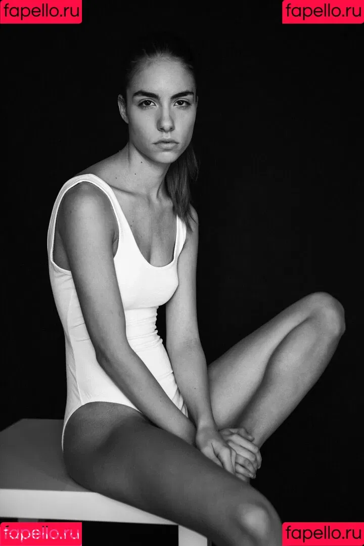 Rebecca Bagnol Onlyfans Photo Gallery 