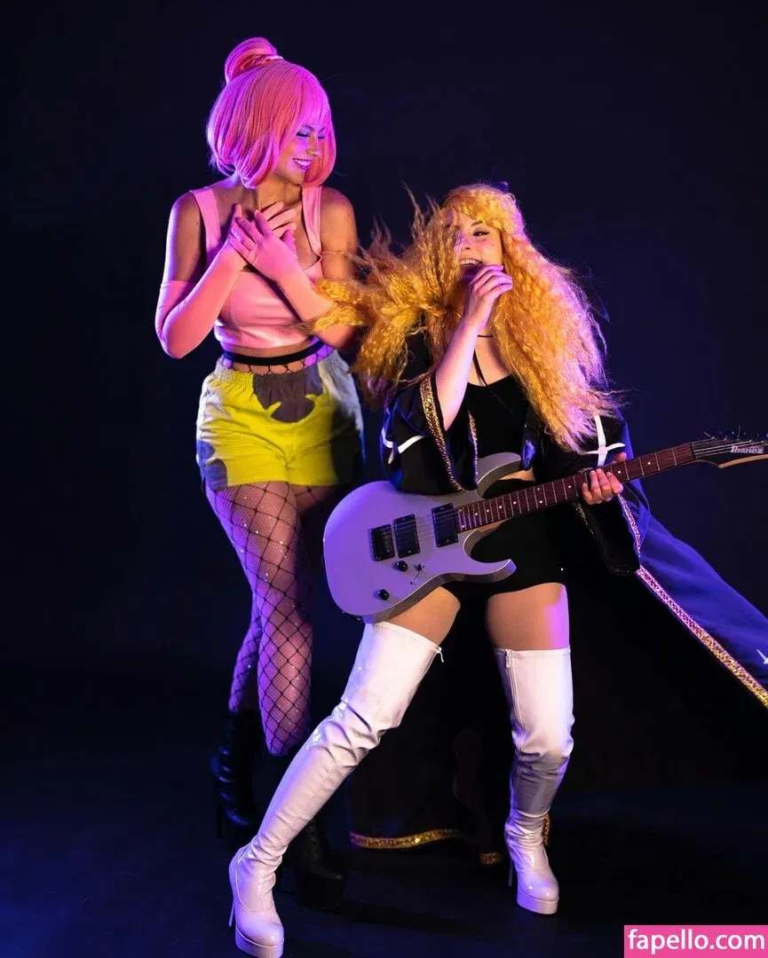 Raineemery Onlyfans Photo Gallery 