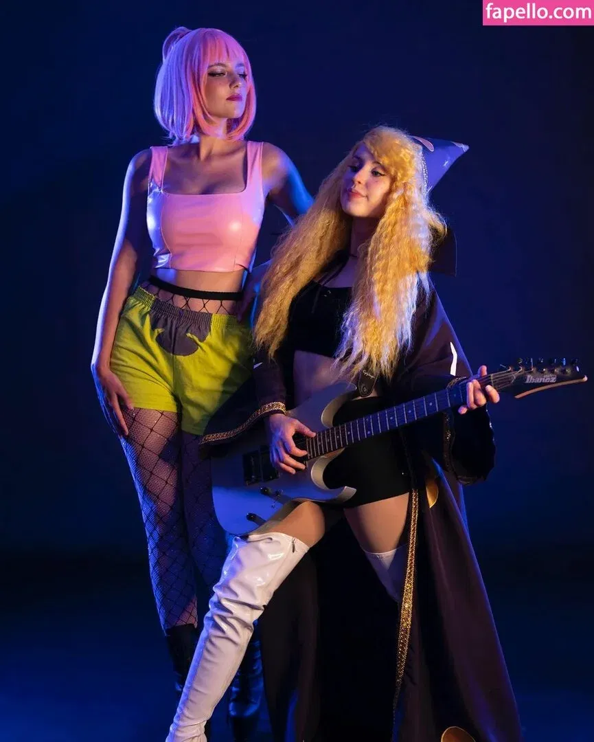 Raineemery Onlyfans Photo Gallery 